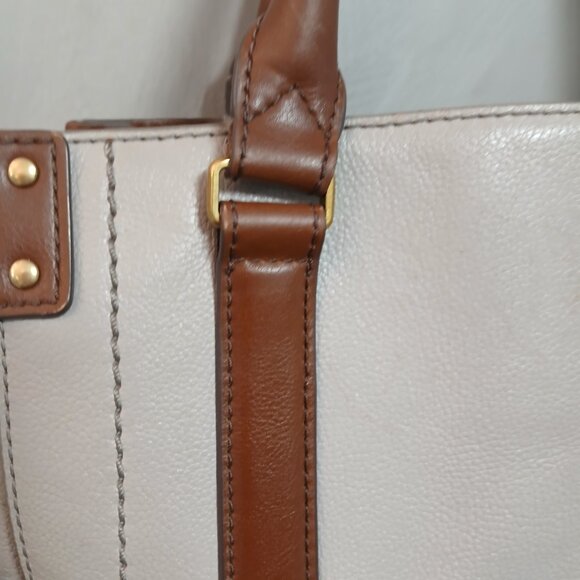 Fossil Cream and Tan Satchel - Picture 10 of 11